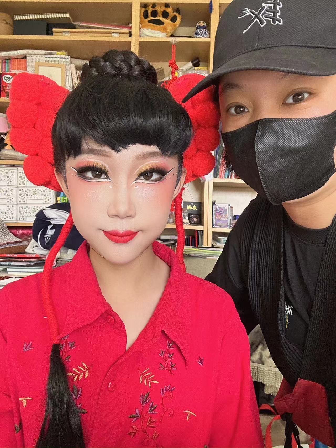 专属妆容定制中