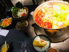 -湊湊火锅·茶憩(新中关购物中心店)