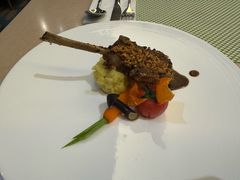 -亮马河饭店翠雅咖啡厅