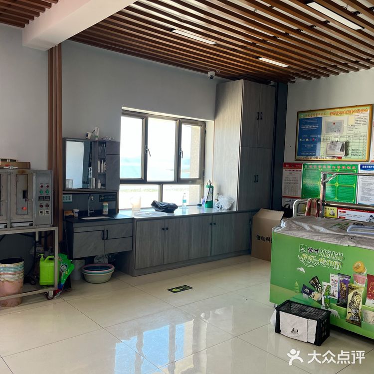 赛里木湖点将台餐厅