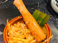 舂柠檬鸡爪-云海肴云南菜·蒸汽石锅鱼(青岛万象城店)