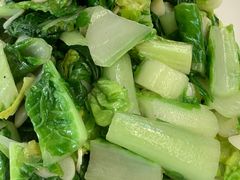 素炒毛白菜-柴窝堡22号辣子鸡·传承新疆菜