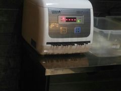 -佬钱湾仔(衣裳街店)