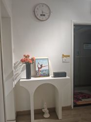 -闺蜜瑜伽·普拉提女性塑形馆