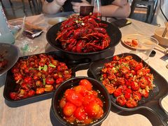 -巴厘龙虾·榜首油焖大虾(音乐学院·沿江酒馆店)