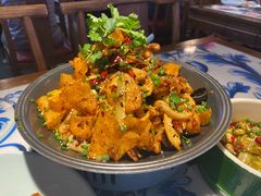 -川流不息·地道川菜·小龙虾(新松江路店)