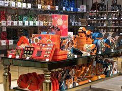 零售区-VENCHI 闻绮(北京国贸商城店)