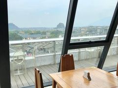 -四月吧餐厅(正阳步行街店)