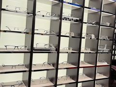 -LensCrafters亮视点(东方新天地店)