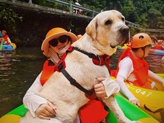 -安吉龙王山峡谷漂流