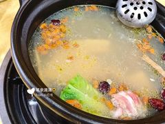 -濠轩阁特色生蚝火锅(水湾路店)