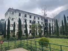 -四川汶川特大地震漩口中学遗址