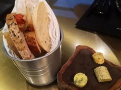 餐前包-AZUL by FUEL蓝色·法式酒馆(琶醍店)