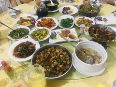 -鲤鱼塘农家山庄