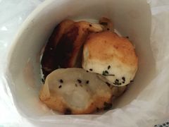 -香山胡记吴江路生煎(灵山路店)