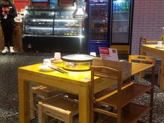 大堂-么肆烤肉·中式自助·烤肉大排档(街道口季佳PAI店)