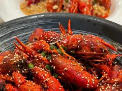 -肥肥虾庄·金牌油焖大虾(首义路店)