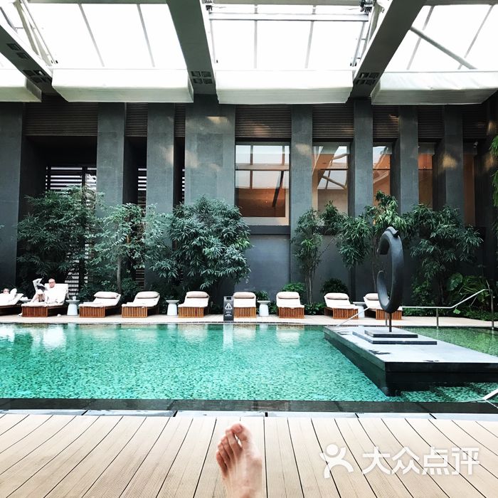 北京瑰丽酒店泳池环境图片-北京豪华型-大众点评网