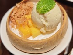 -广州万富希尔顿酒店·感趣自助餐厅·金秋蟹宴生蚝海鲜刺身