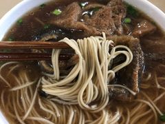 -老西白点心店