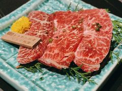 -山川小町·极番烧肉(新地假日广场店)