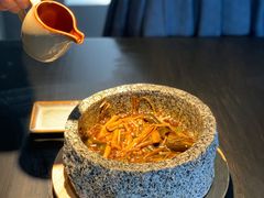 现烹响油鳝糊-山塘渡·苏式园林餐厅