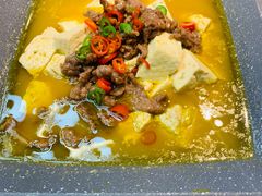 -有红鸡毛店·川菜(建设路店)