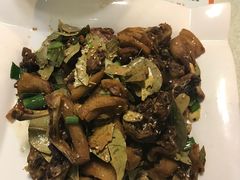 -唐师傅湘西名菜馆(武陵路店)
