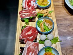 -明洞阿姨·韩式酱蟹烤肉·创意料理(三元桥店)