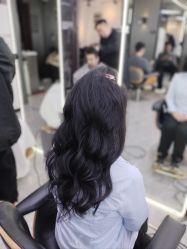 点击看大图 -藤野造型烫发染发