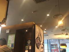 大堂-星巴克(青岛大拇指广场分店)