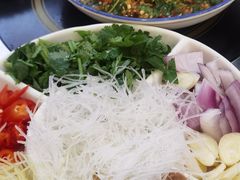 -官塘陈记鱼生·潮汕砂锅粥·牛肉火锅(潮枫路总店)