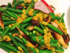鸡枞菌炒童子黄瓜-映水芙蓉(上海万象城店)