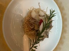 -浅深(世茂滨江精品店)