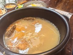 -银米·云南传统过桥米线(双廊黑金冠店)