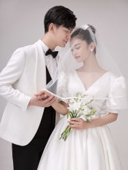 -巴黎婚纱摄影工作室