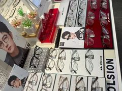 -浮光眼镜·蔡司视觉合作·数字验配中心(陆家嘴店)