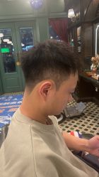 -海文先生国潮烫染男士理发馆