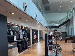 -奔驰上海利星(七宝店)