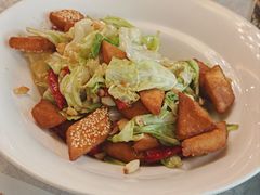 -汗腾格里·风味餐厅(新疆驻京办店)