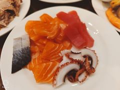 三文鱼刺身-北京希尔顿逸林酒店-逸轩西餐厅-自助餐厅
