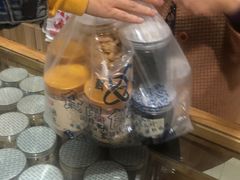 -段氏奇香花生米(长嘉汇店)