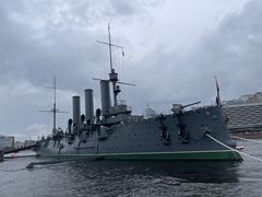 -阿芙乐尔号巡洋舰