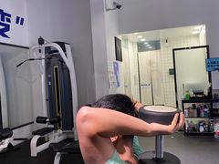 -汗水空间私教健身连锁(SM广场店)