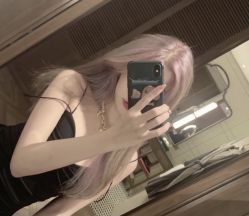 -AYO SALON