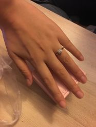 -威德钻石-克拉钻大本营(南京东路店)