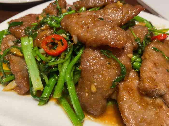 阿公阿嬷酒菜处(丽都店)-"住在附近路过看到这家,一搜发现是台湾菜,.