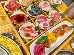 -青瓦炭韩潮烤肉(花园道店)