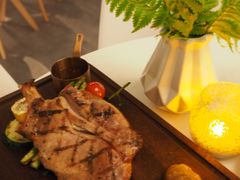 -Oasis Bar & Grill