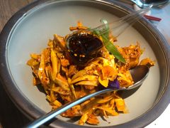 敲糖棒棒鸡-辛香汇·现炒川菜(淮海路百盛店)